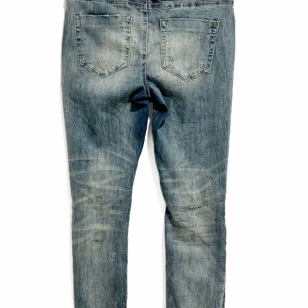 Indigo Rein distressed skinny jeans. Size 7. - Picture 2 of 8